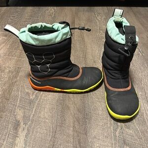VivoBarefoot Kids Lumi Boots US 1 / EUR 32 GUC WATERPROOF
